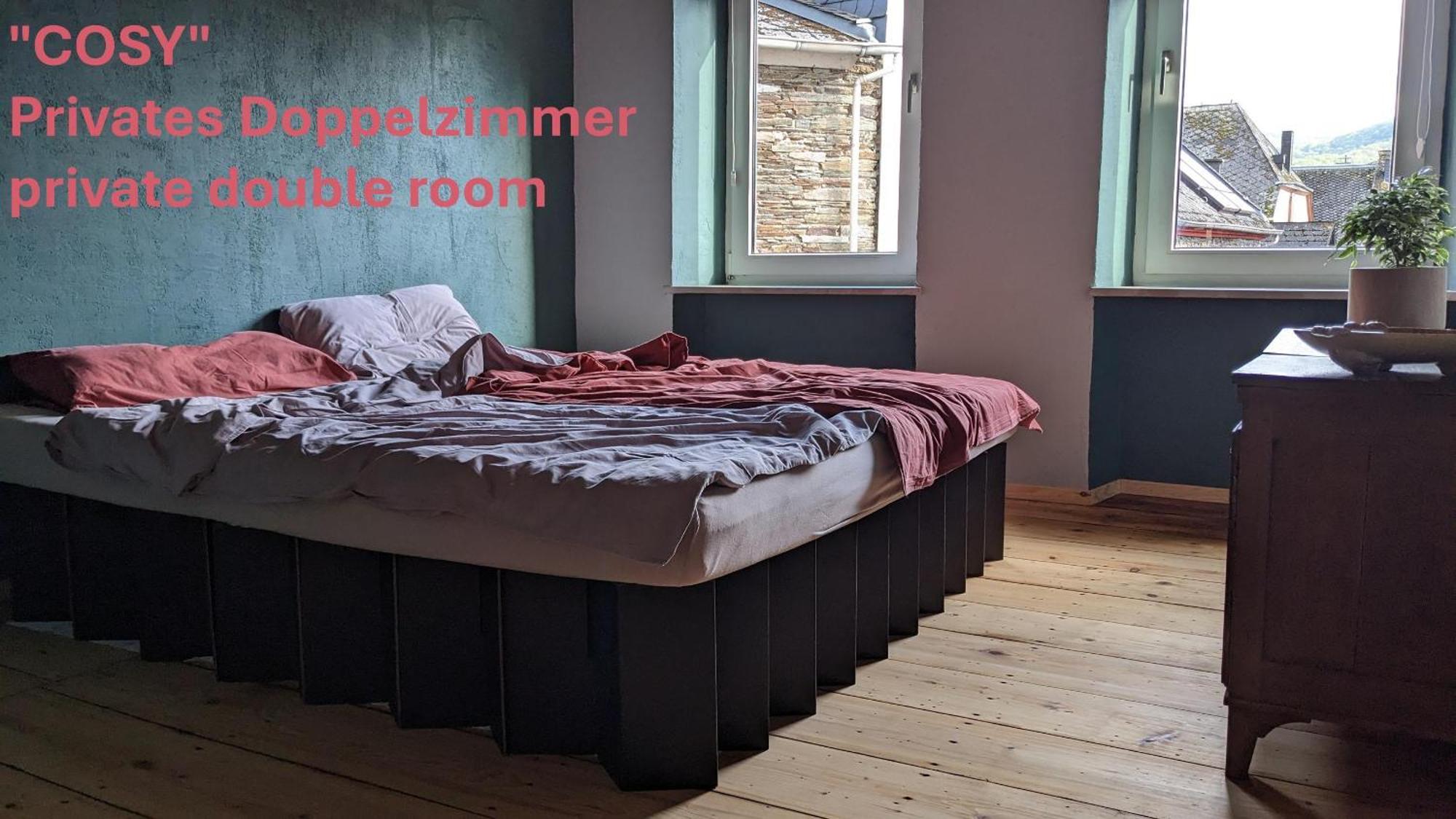 Monkey Factory - Mini Home-Stay Hostel Traben-Trarbach Exterior photo
